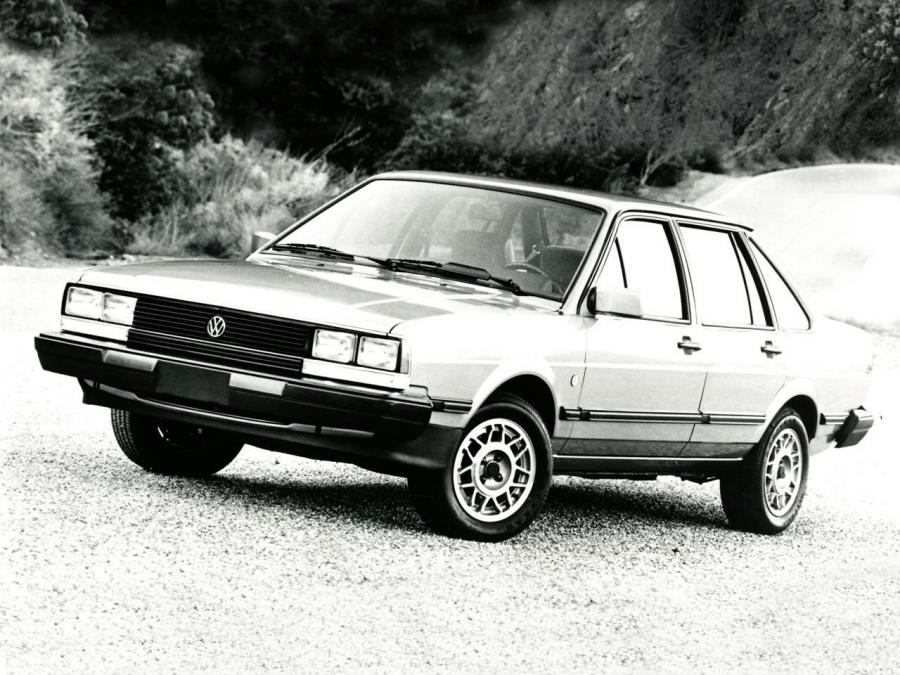  Volkswagen Quantum Sedan Wolfsburg 1984 года  (фото 1 из 4)